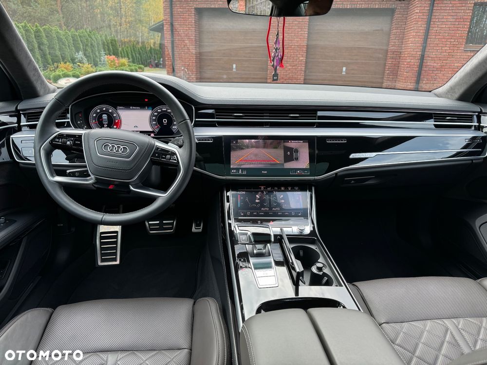 Audi S8 - 7