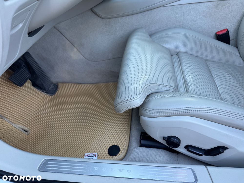 Volvo V90 D4 Inscription - 24