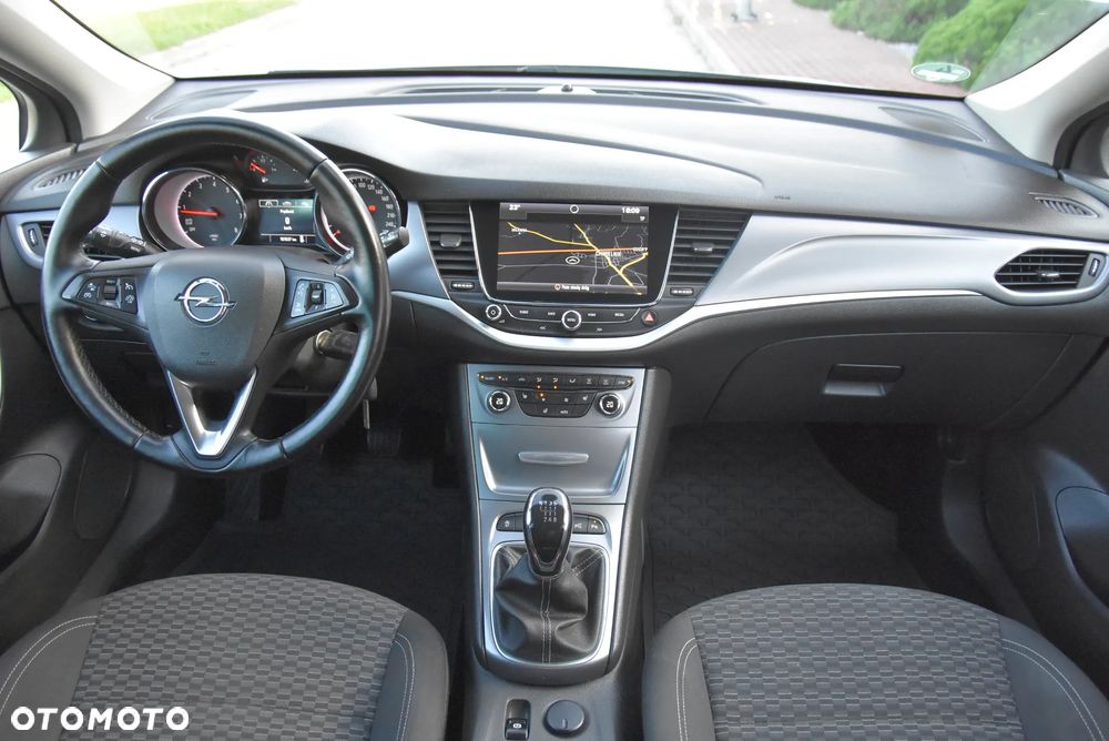 Opel Astra 1.4 Turbo Dynamic - 23