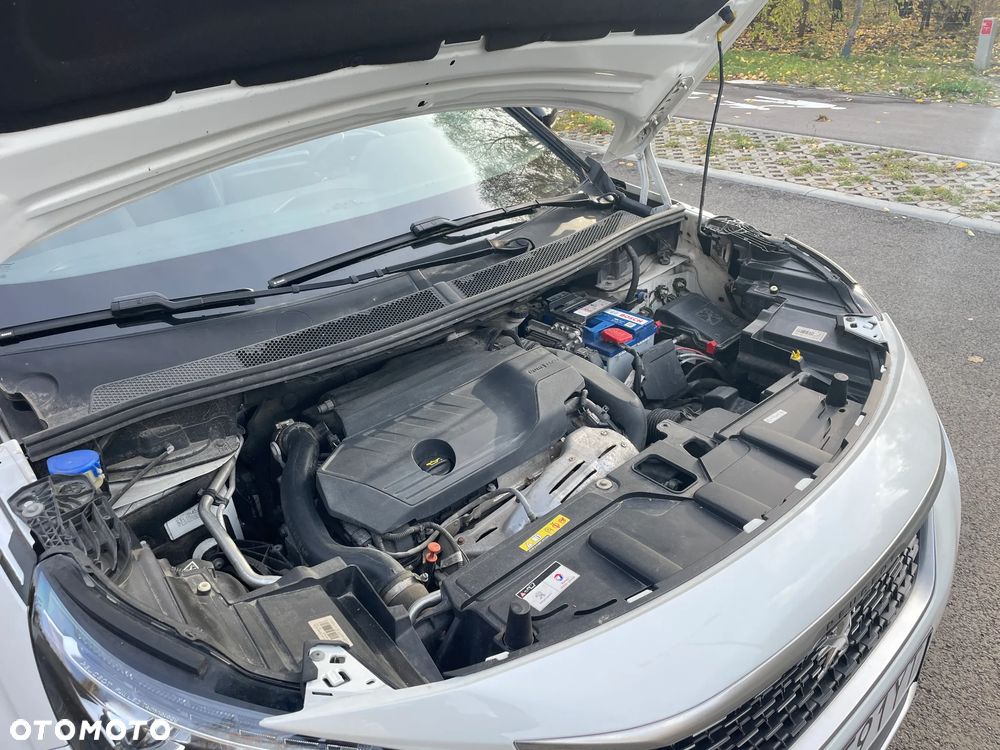 Peugeot 3008 1.6 PureTech GPF GT Line S&S EAT8 - 40