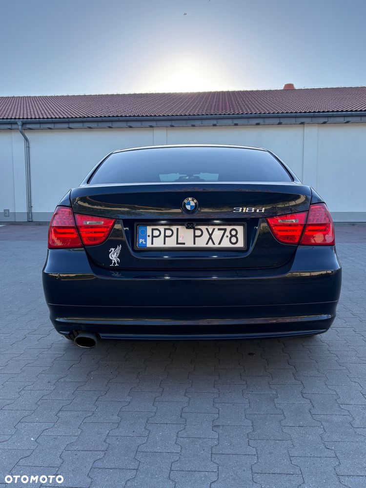 BMW Seria 3 318d - 4