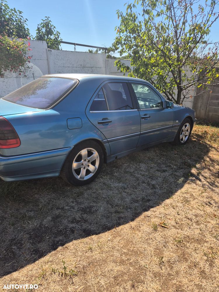 Mercedes-Benz C - 1