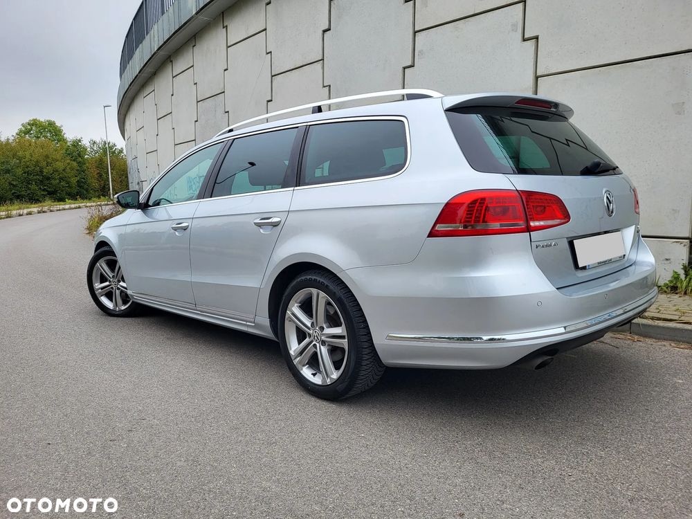 Volkswagen Passat Variant 2.0 TDI 4Motion DSG BlueMotion Tech R-Line - 6