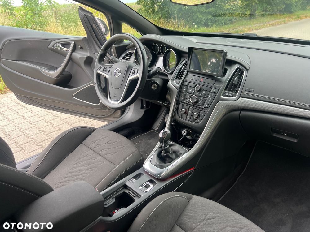 Opel Cascada - 25
