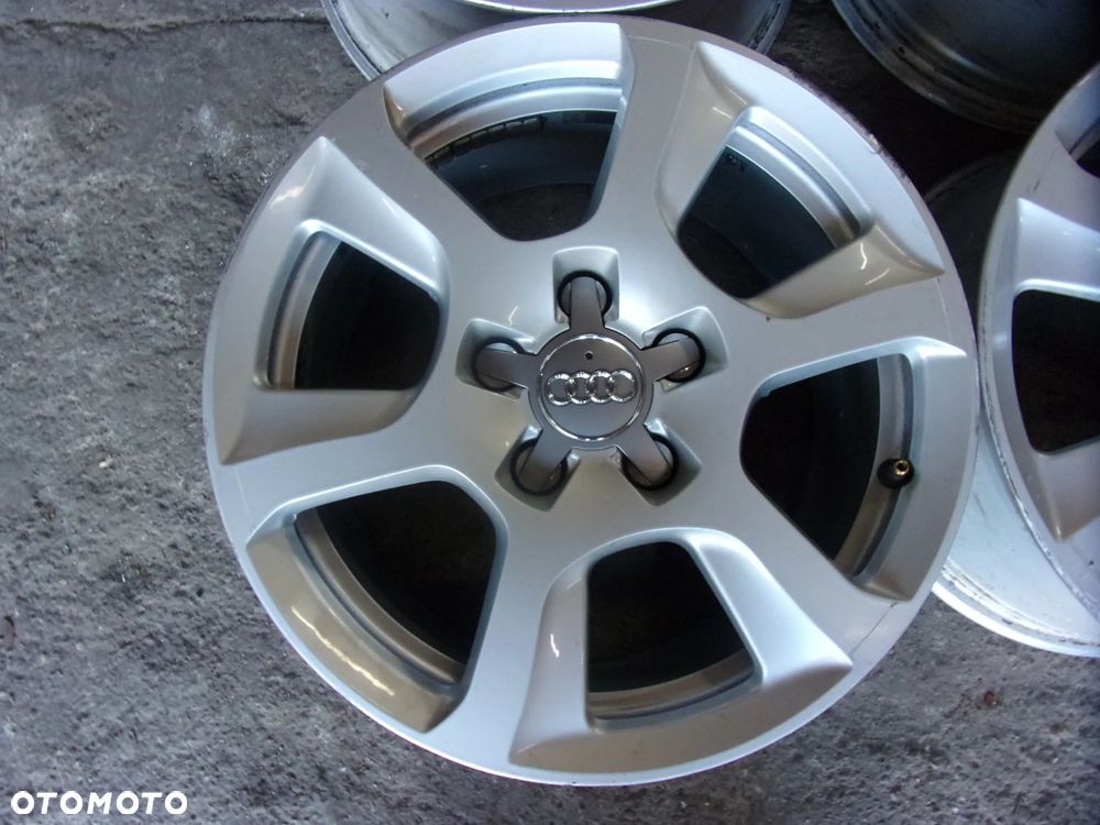 Alufelgi felga aluminiowa Audi 16" 5 x 112 7,5Jx16H2 ET45 - 5