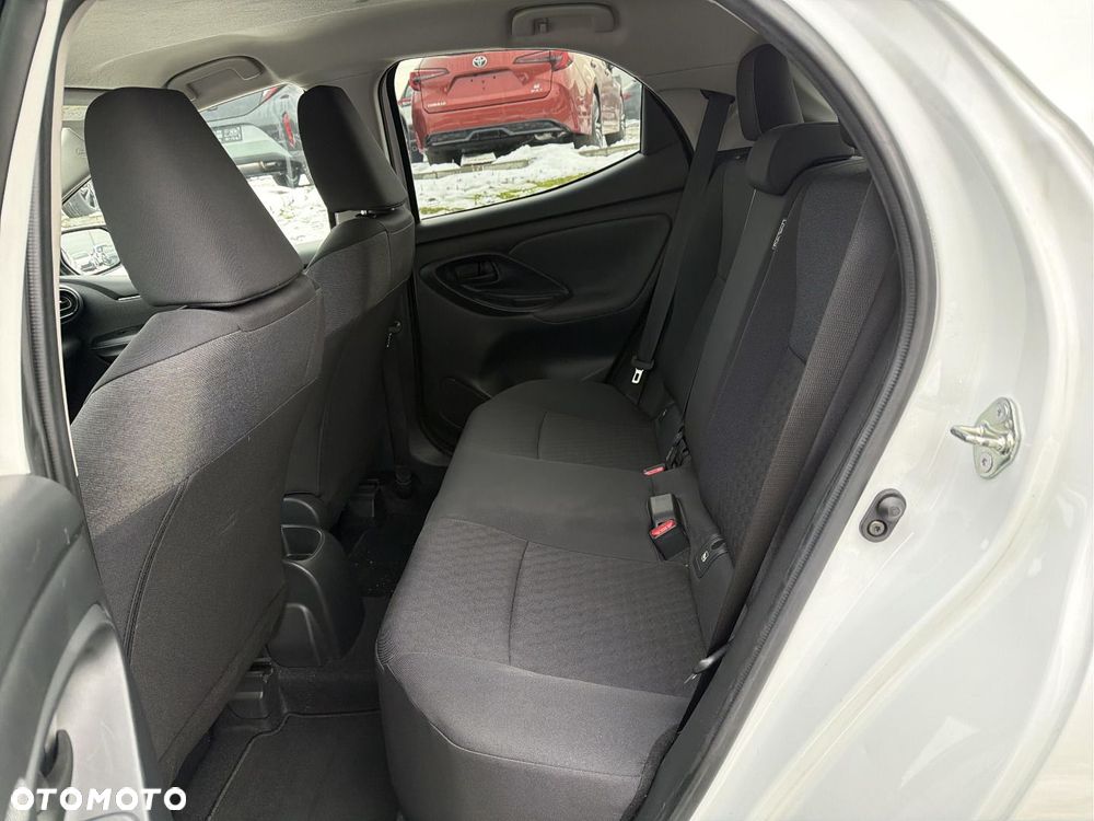 Toyota Yaris - 14