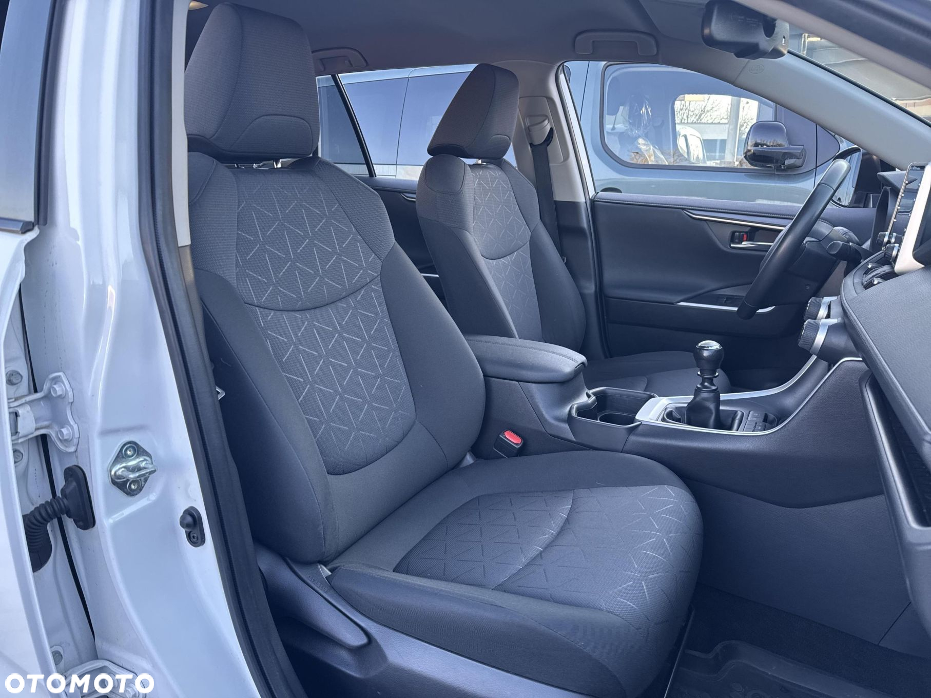 Toyota RAV4 - 22