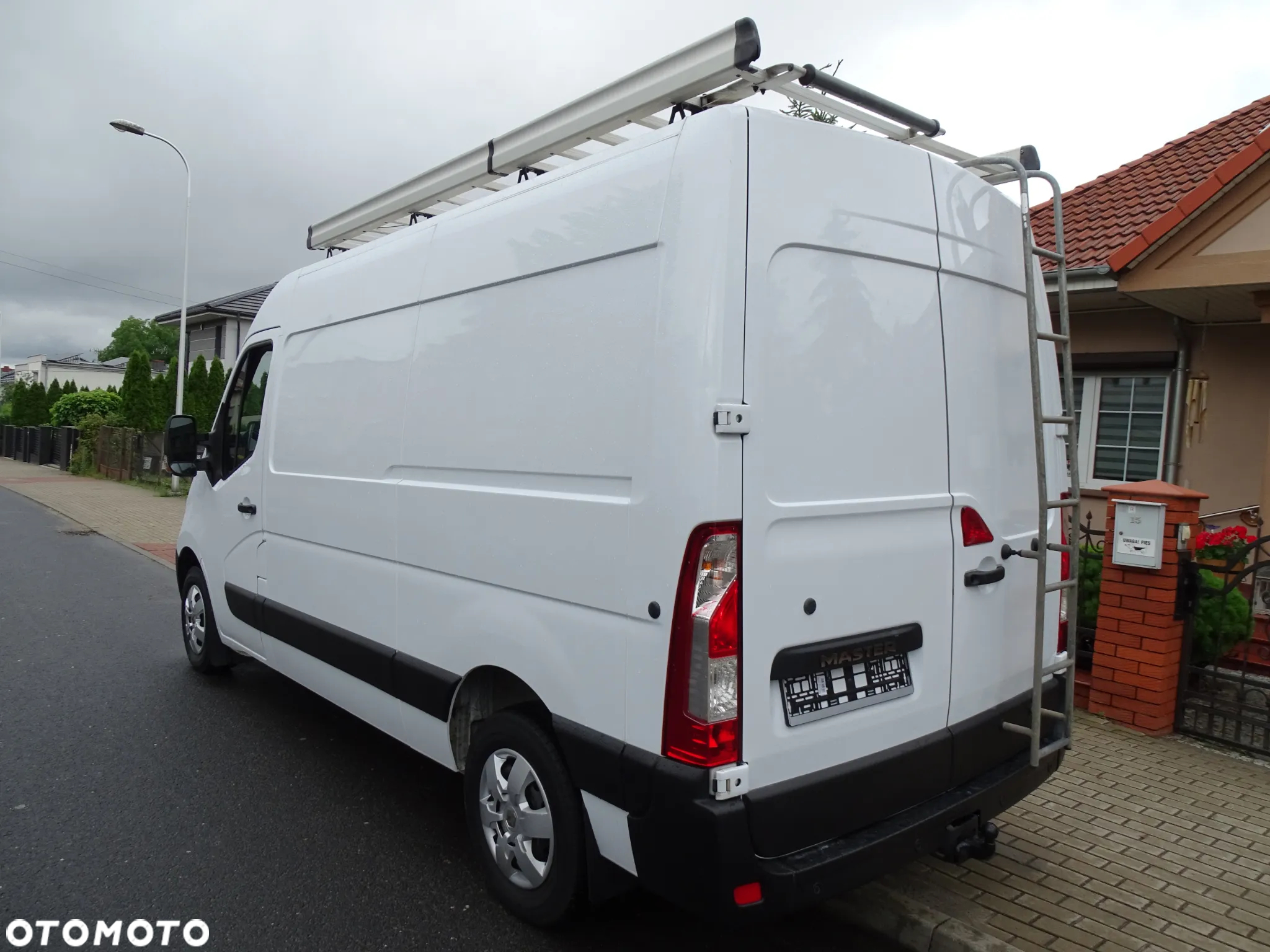 Renault MASTER 2,3 D , MODEL- L2 H2, KLIMATYZACJA, HAK , ALU-BAGAŻNIK DACHOWY . - 4