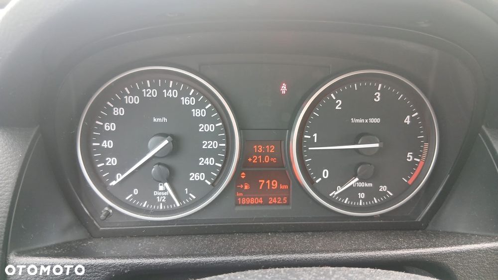 BMW X1 sDrive18d xLine - 16