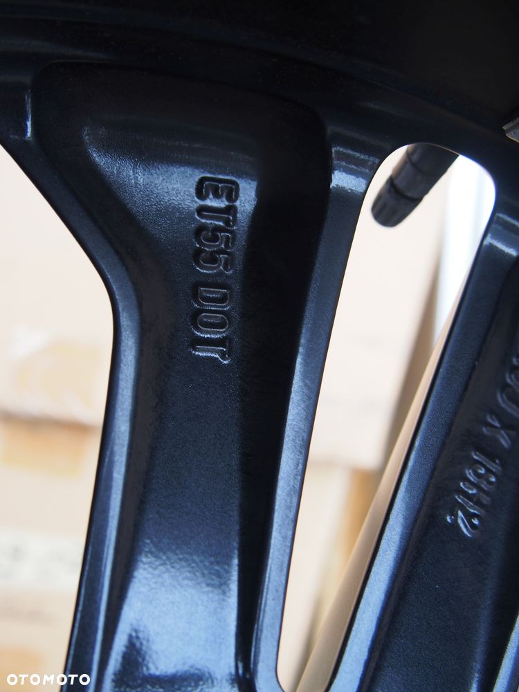 Ford Mondeo Felga 8Jx18H2 et 55 5x108 - 4