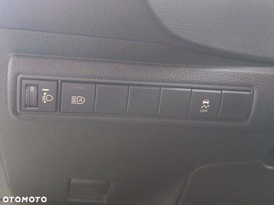Toyota Corolla - 28