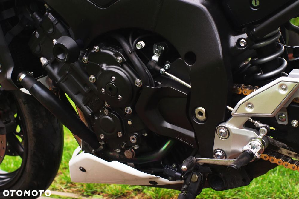 Yamaha FZ - 23