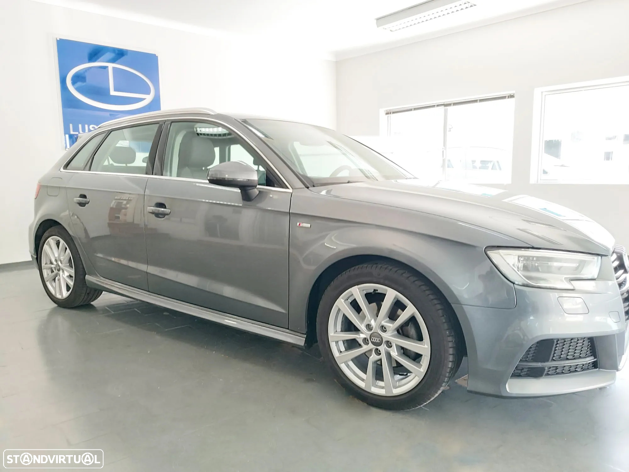 Audi A3 Sportback 1.6 TDI S-line - 4