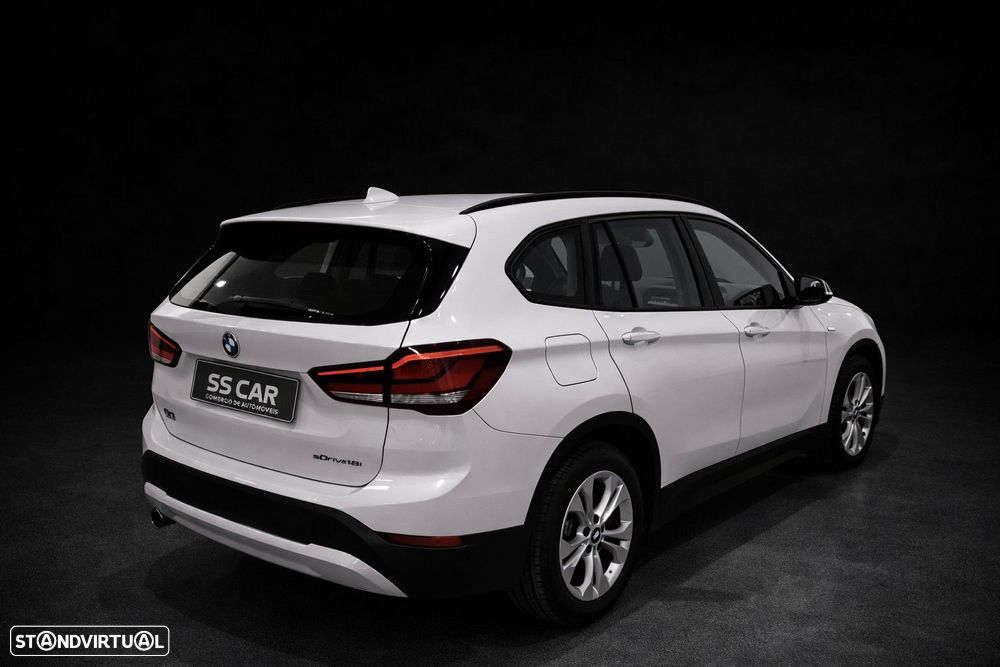 BMW X1 25 e xDrive Corporate Edition - 3