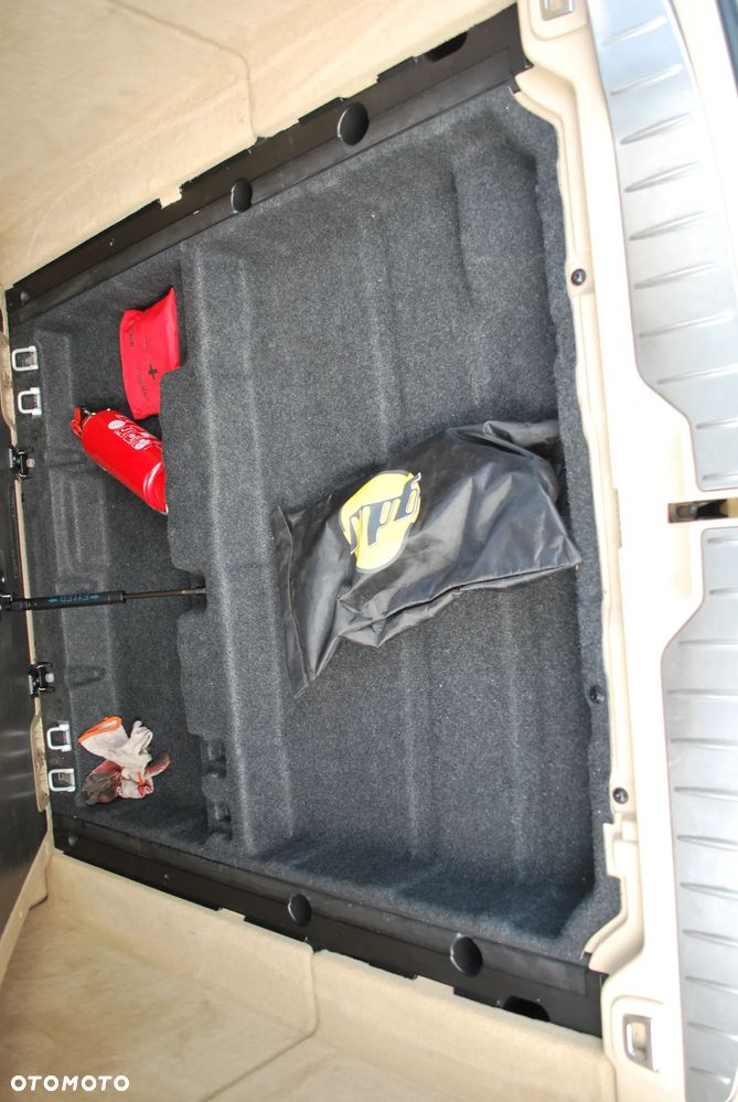 BMW Seria 5 520d - 25