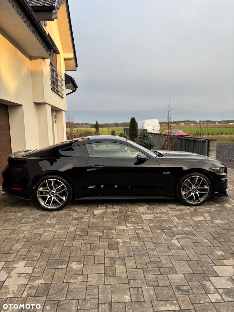 Ford Mustang 5.0 V8 GT - 12