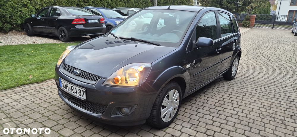 Ford Fiesta 1.4 Ambiente - 2