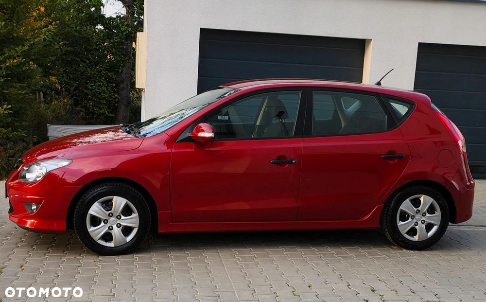 Hyundai i30 1.4 Classic + - 18
