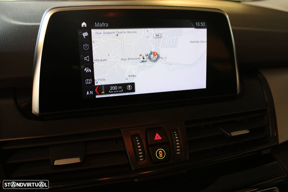 BMW 225xe Active Tourer Advantage - 12