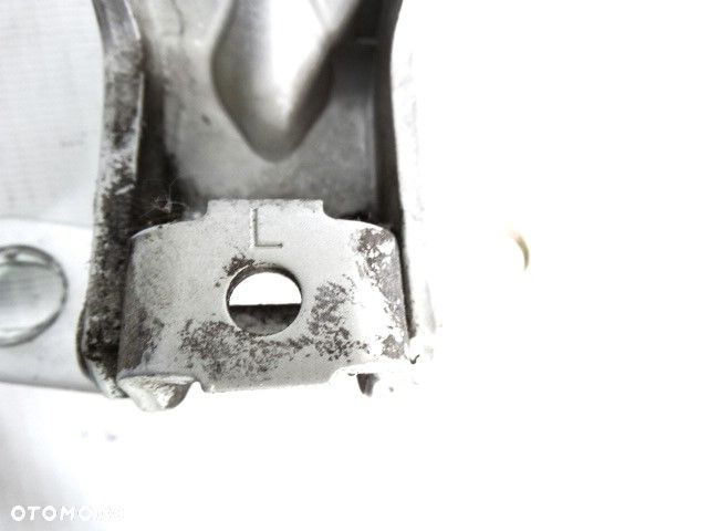 KIA Carens 3 Zawiasy Drzwi Przód Tył Lewe Prawe - 10