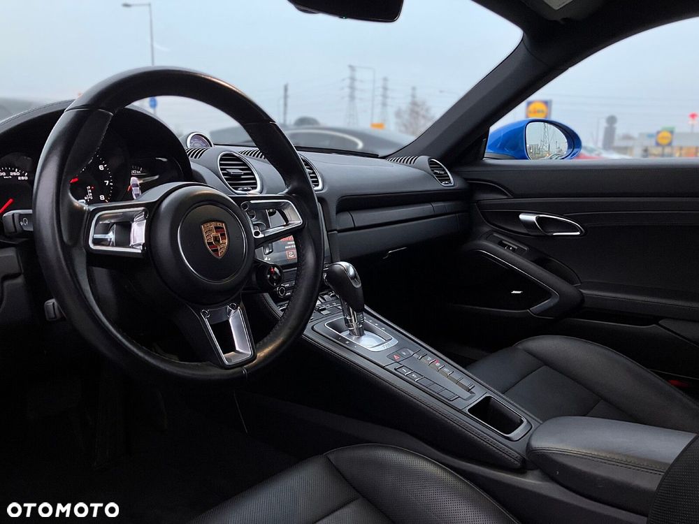 Porsche 718 Cayman - 21