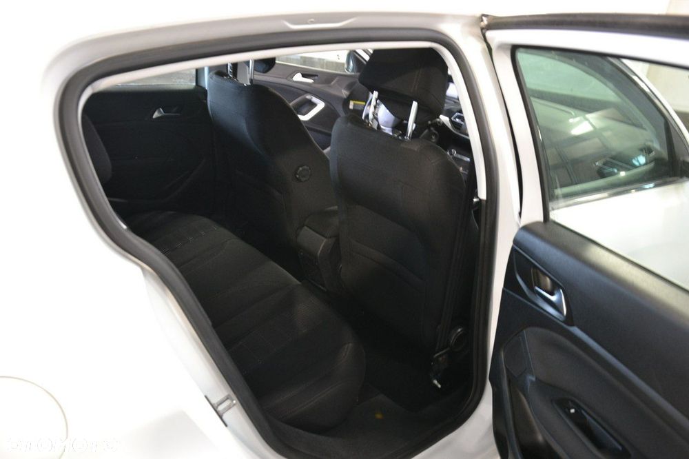 Peugeot 308 - 21