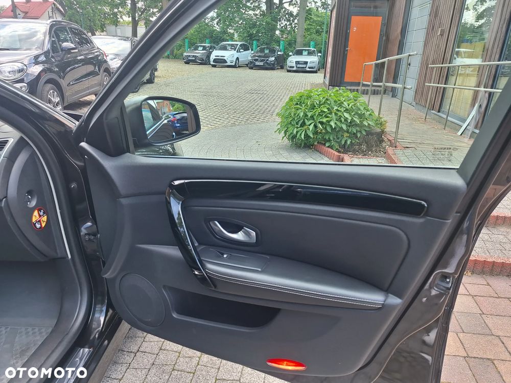 Renault Laguna dCi 180 FAP Initiale - 18