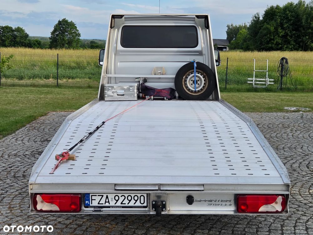Mercedes-Benz Sprinter - 4