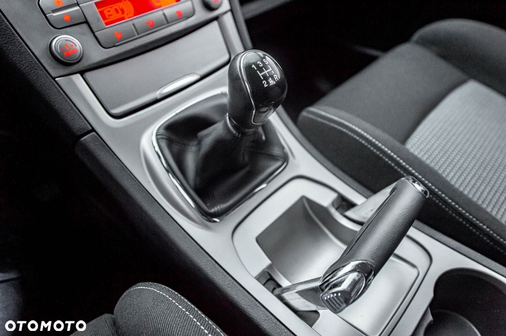 Ford S-Max 2.0 Viva Titanium - 34