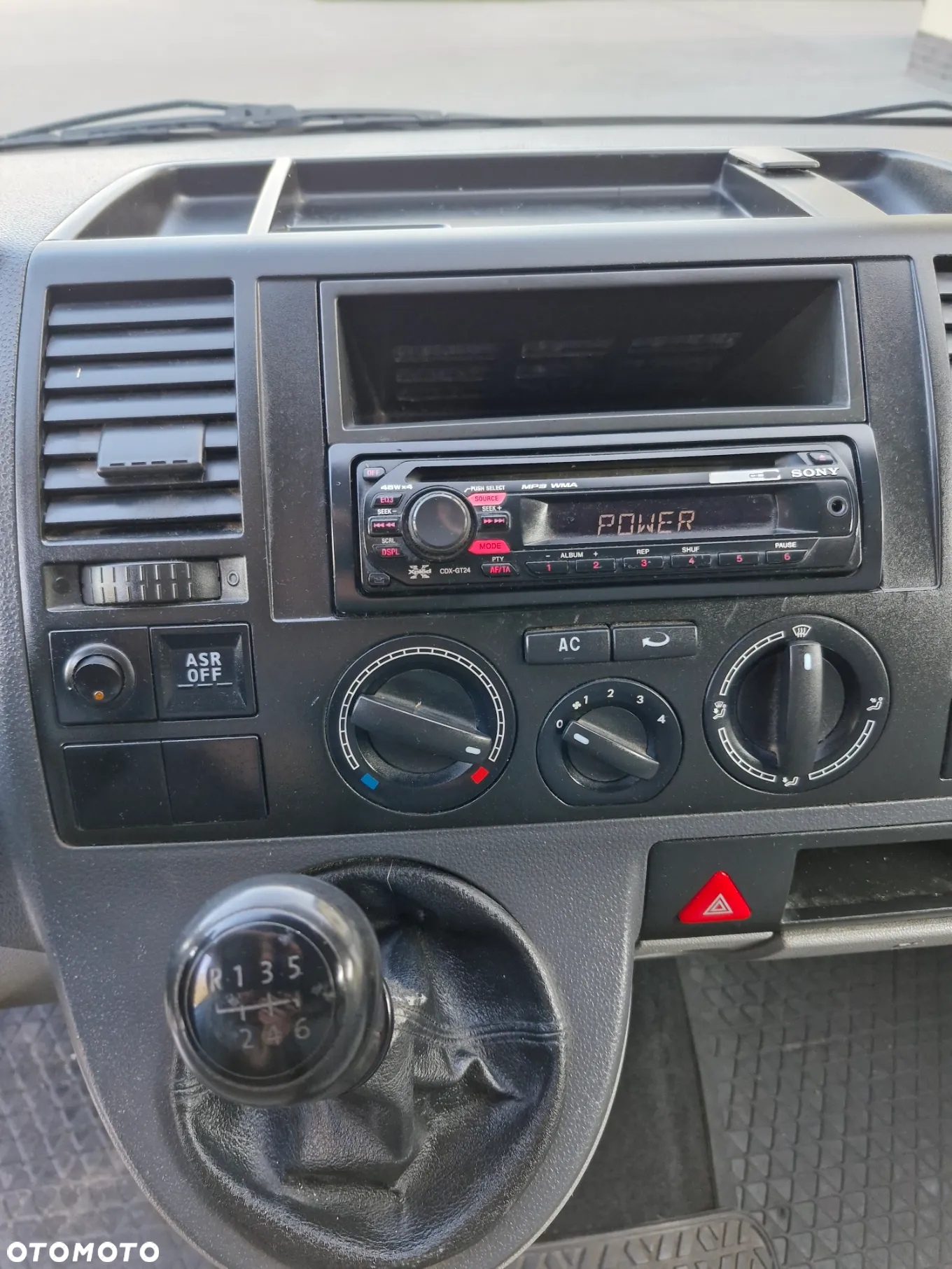 Volkswagen T5 - 18