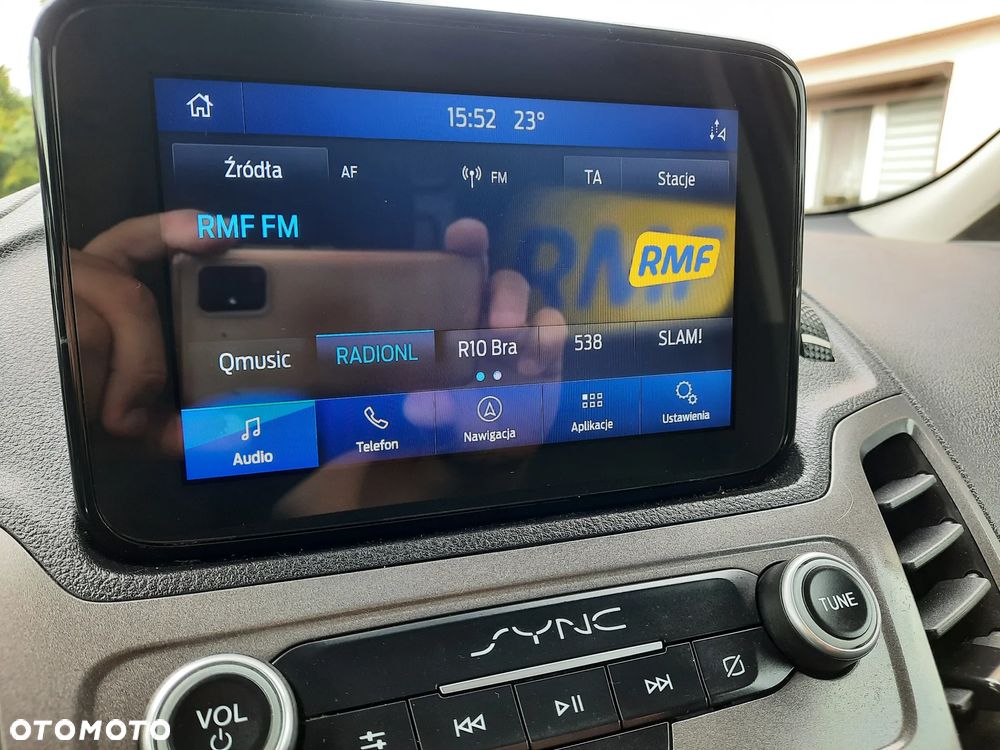 Ford Transit Connect  L2 Długi 3 osobowy - 24