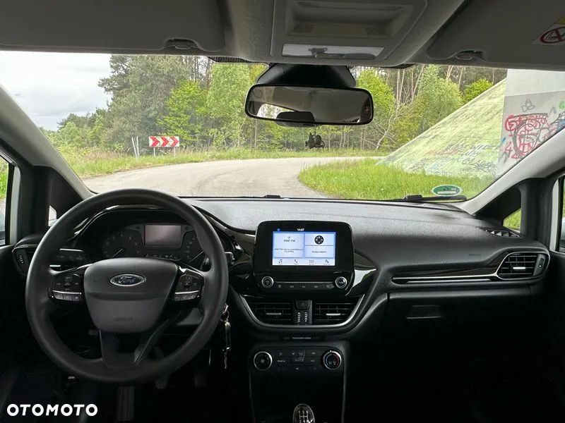 Ford Fiesta - 13