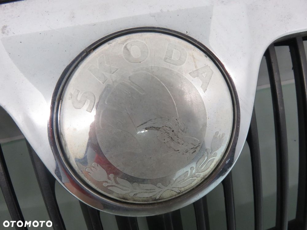 ATRAPA GRILL SKODA SUPERB I 3U0853480 - 5