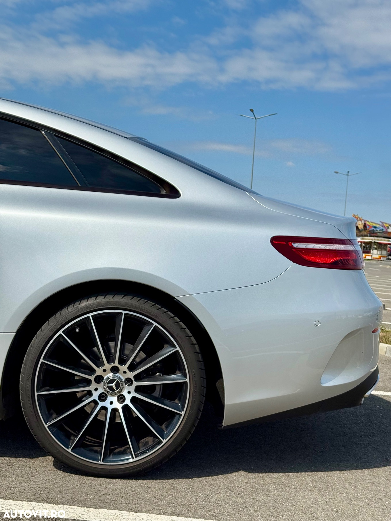 Mercedes-Benz E 300 Coupe Aut. - 8
