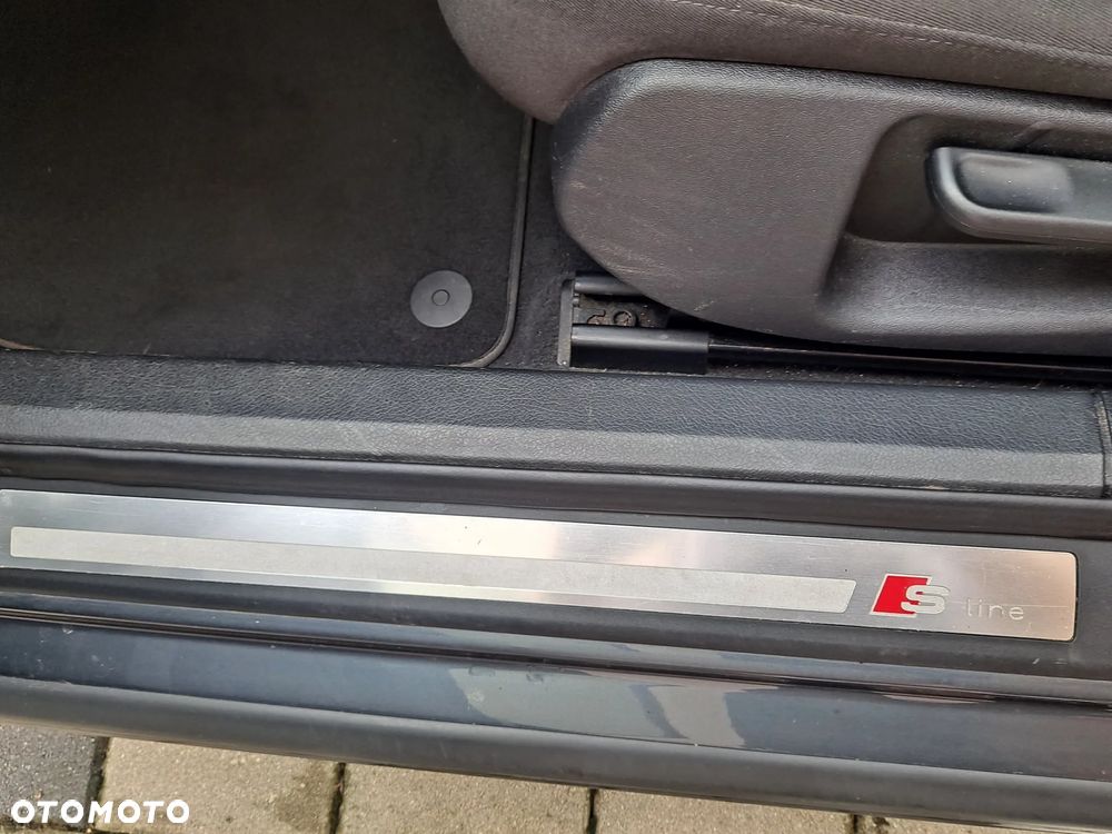 Audi A4 Avant 2.0 TDI DPF quattro S line Sportpaket (plus) - 13