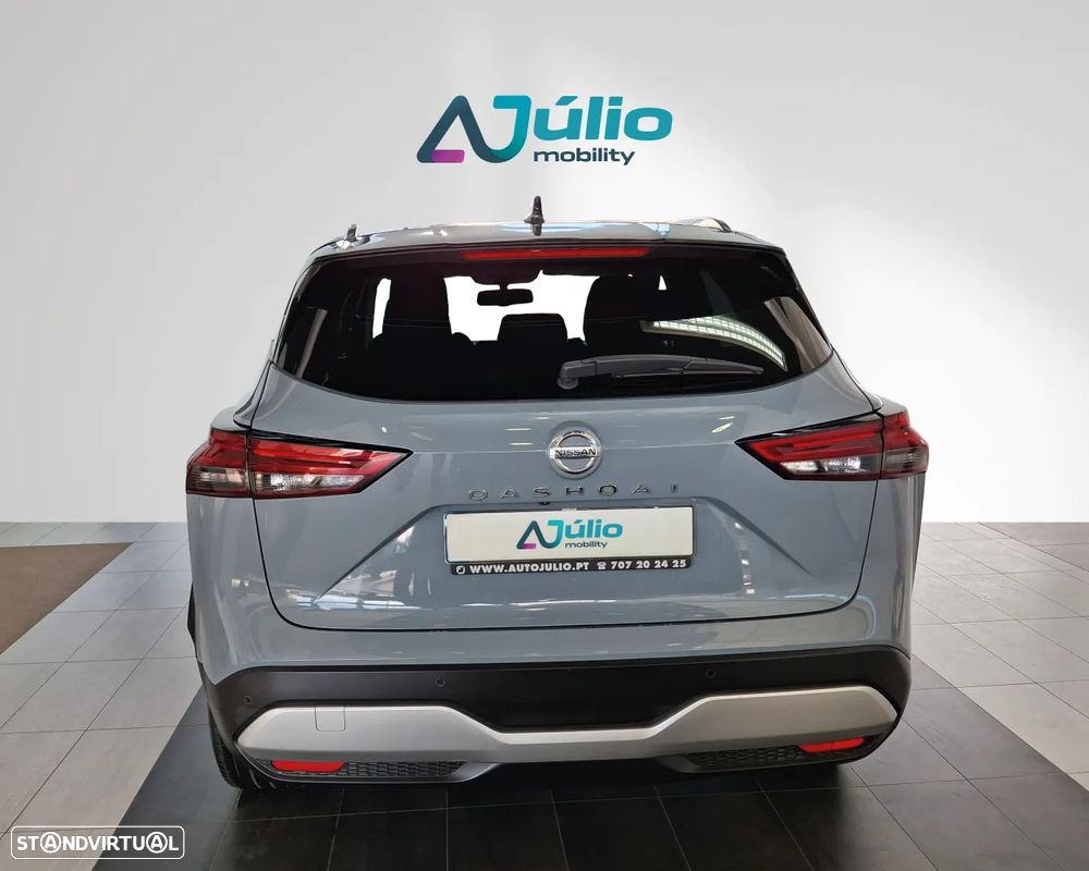 Nissan Qashqai 1.3 DIG-T N-Connecta DCT - 8