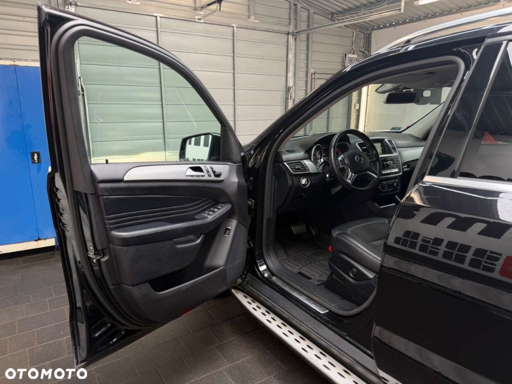 Mercedes-Benz ML - 18