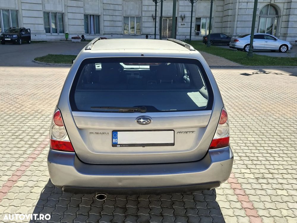 Subaru Forester 2.0 Base Aut - 3