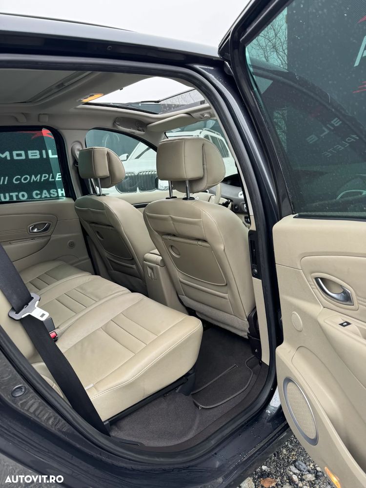 Renault Scenic TCe 130 Luxe - 11