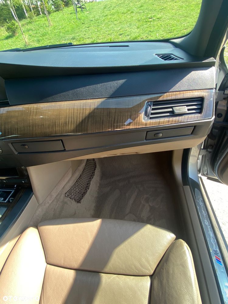 BMW Seria 5 - 29