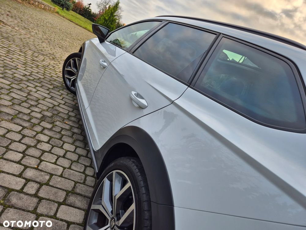 Seat Leon 2.0 TSI 4Drive DSG OPF X-Perience - 11