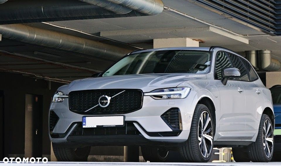 Volvo XC 60 T8 Plug-In Hybrid AWD Ultimate Dark - 4