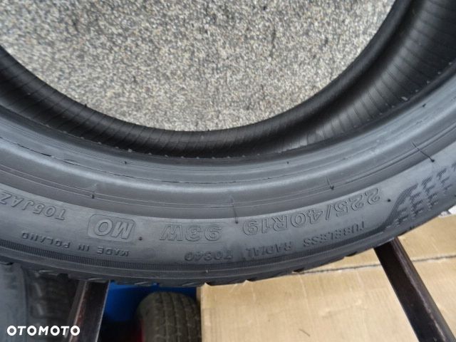 225/40/R19 93W Bridgestone Turanza T005 - 9