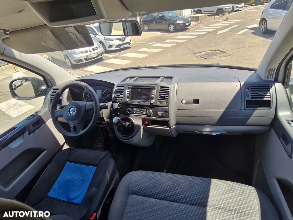 Volkswagen Caravelle - 3