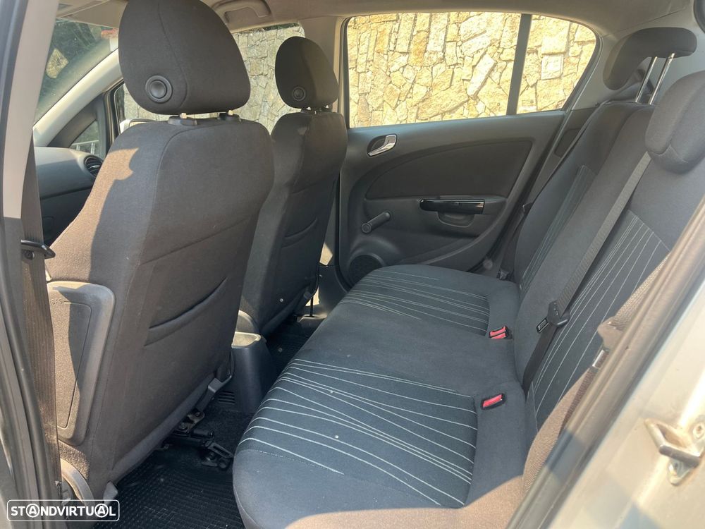 Opel Corsa 1.3 CDTi Cosmo - 9