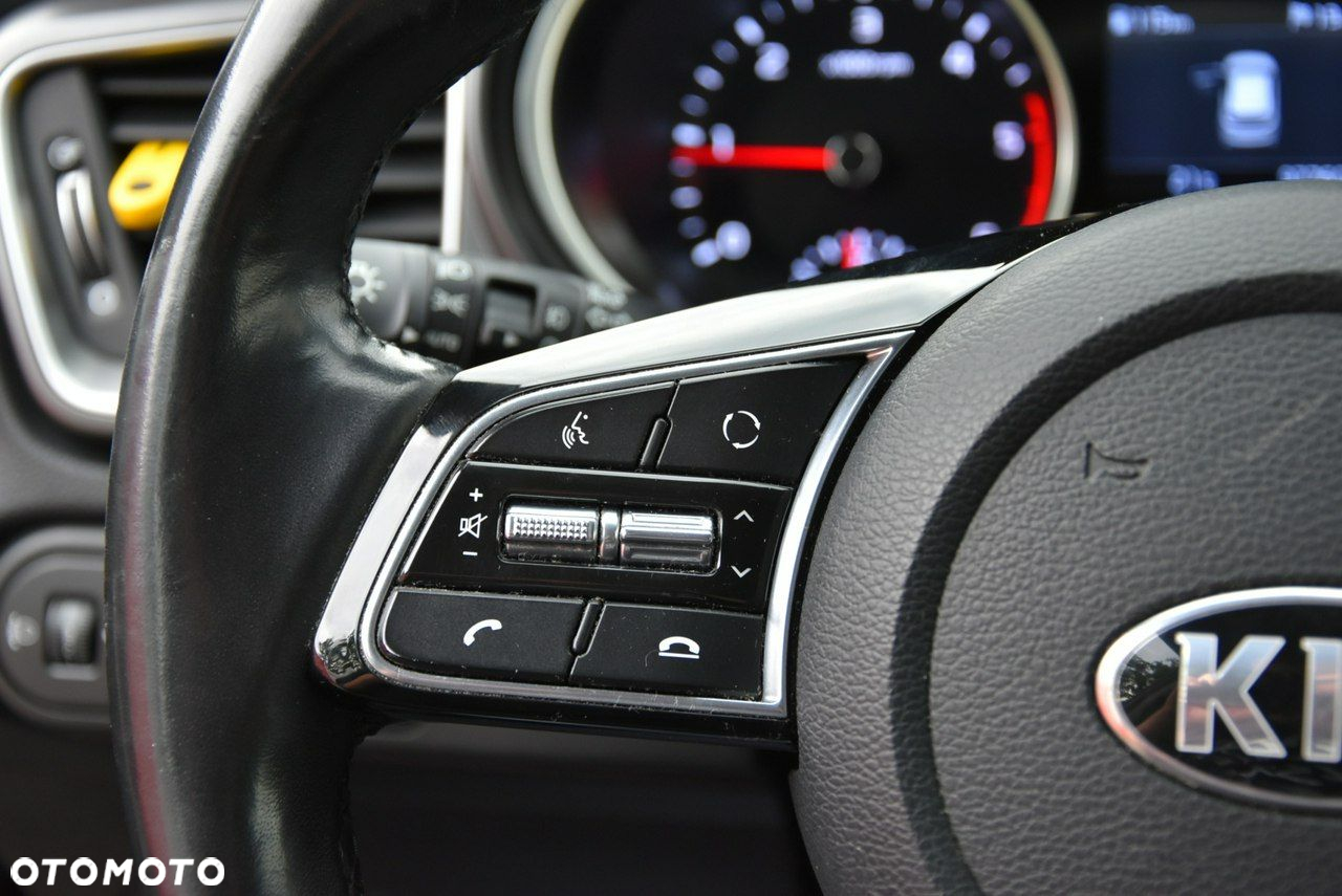 Kia Ceed - 17