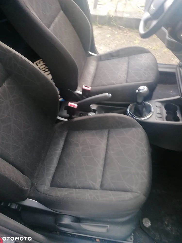 Skoda Roomster 1.2 TSI FAMILY - 8