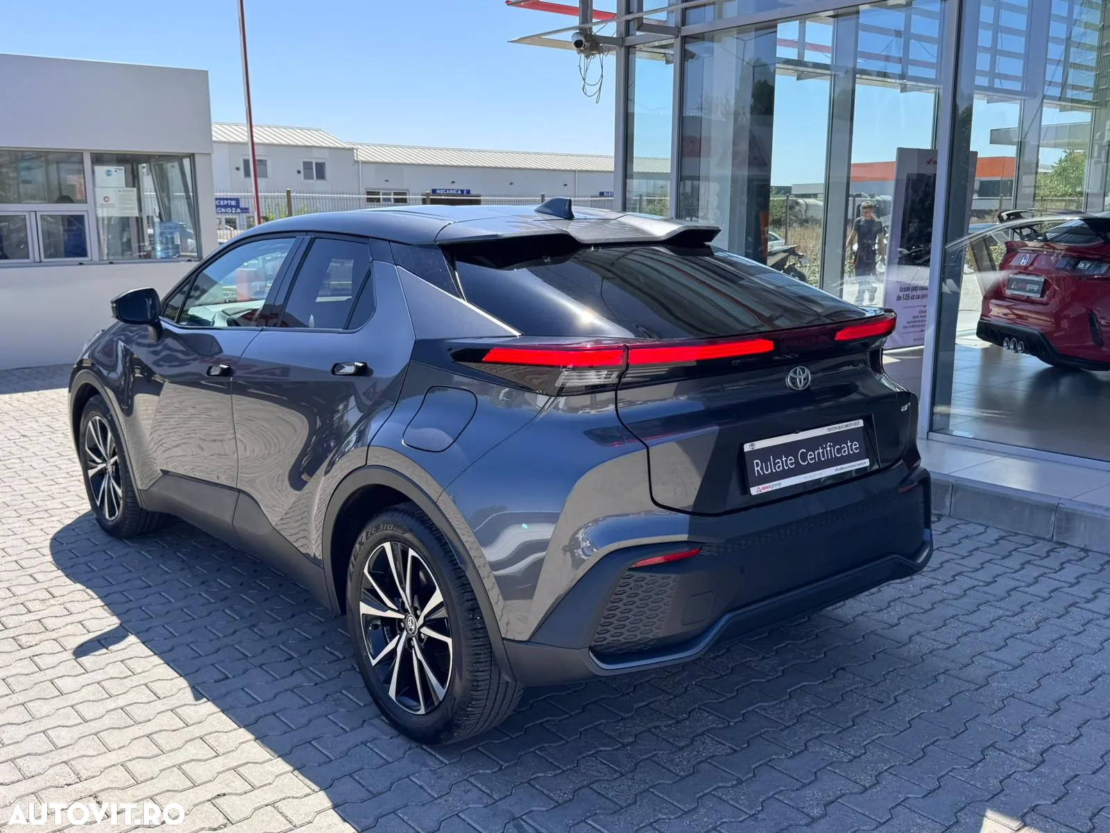 Toyota C-HR ver-1-8-hev-140-cp-4x2-cvt-dynamic - 5