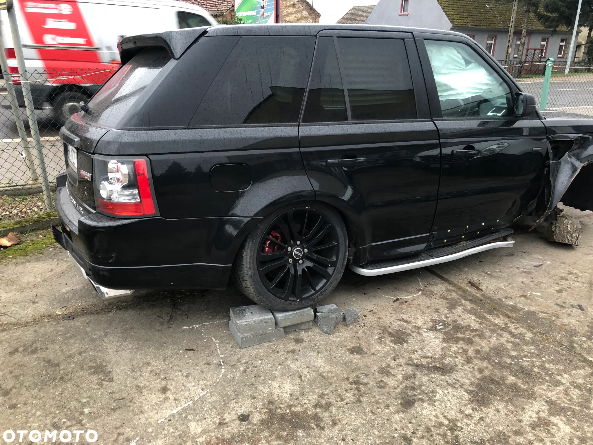 Maska błotnik lampa zderzak Range Rover Sport L320 - 2