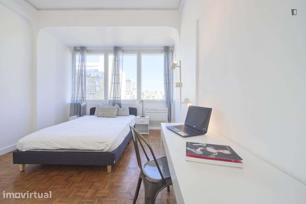 Quarto - localizado em Entrecampos Lisbon - Grande imagem: 2/36